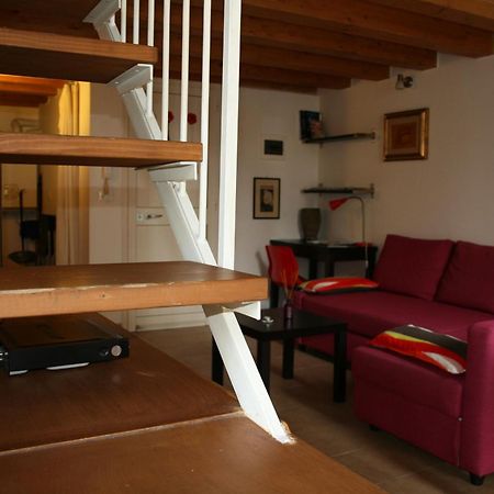 Piazzetta Santa Barbara Apartman Bari Szoba fotó