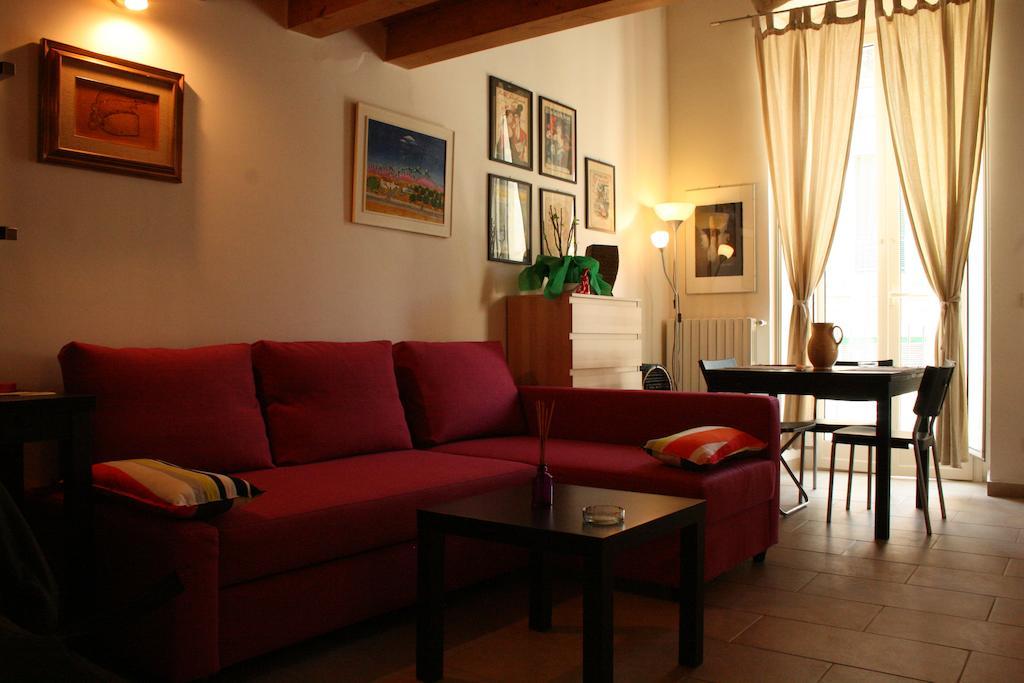 Piazzetta Santa Barbara Apartman Bari Szoba fotó